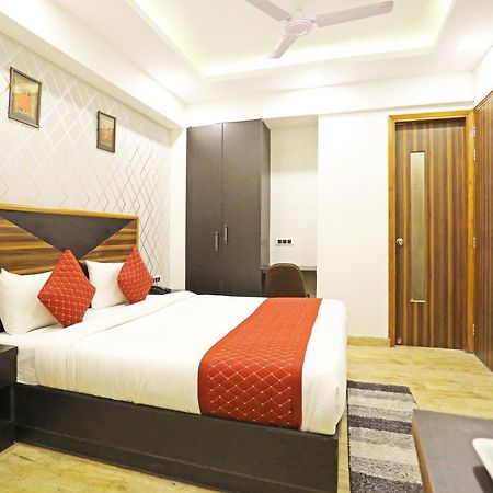 Hotel La Casa Delhi Airport Нью-Дели Экстерьер фото