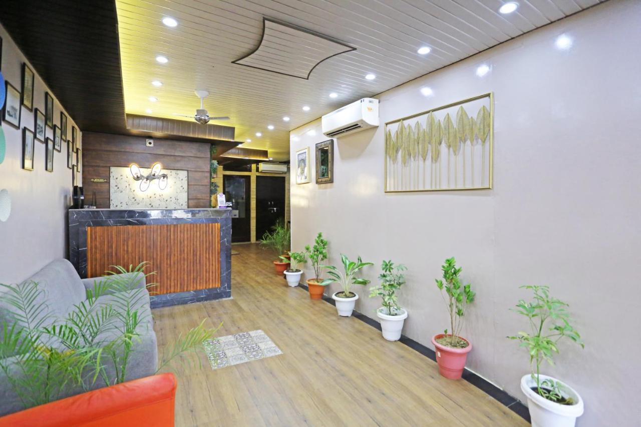 Hotel La Casa Delhi Airport Нью-Дели Экстерьер фото